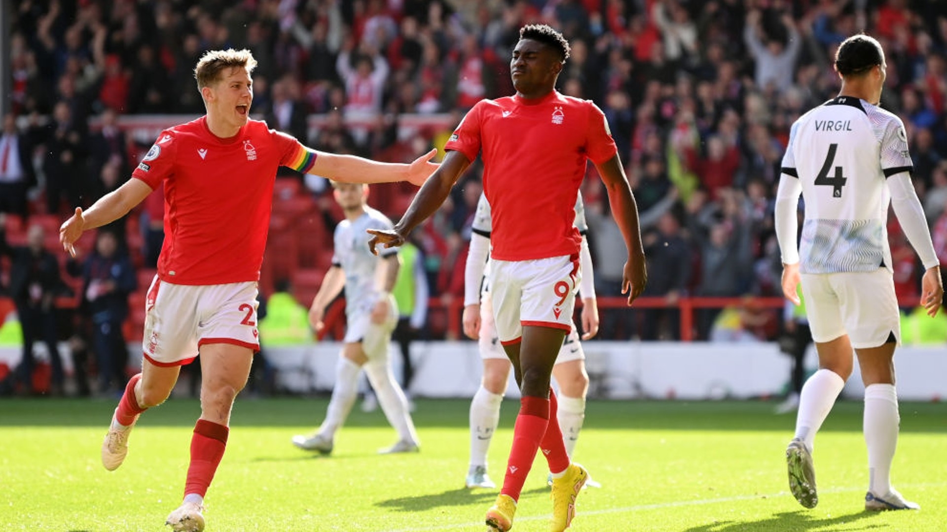 并为他提供 并为他提供